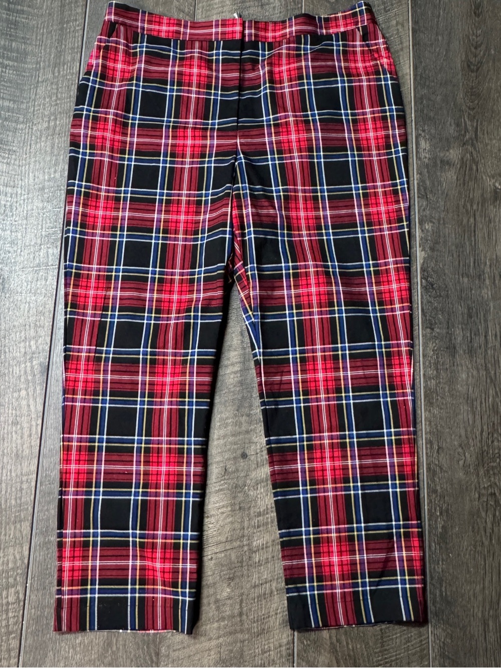 Draper James Red and Black Plaid Women’s Pants NWT XXL